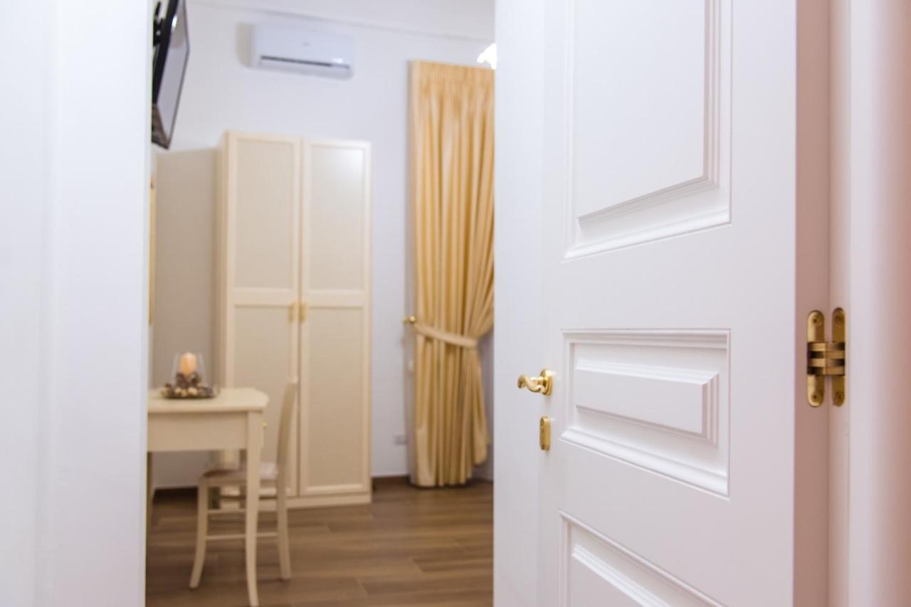 Palazzo Le Travi Guest house Bari