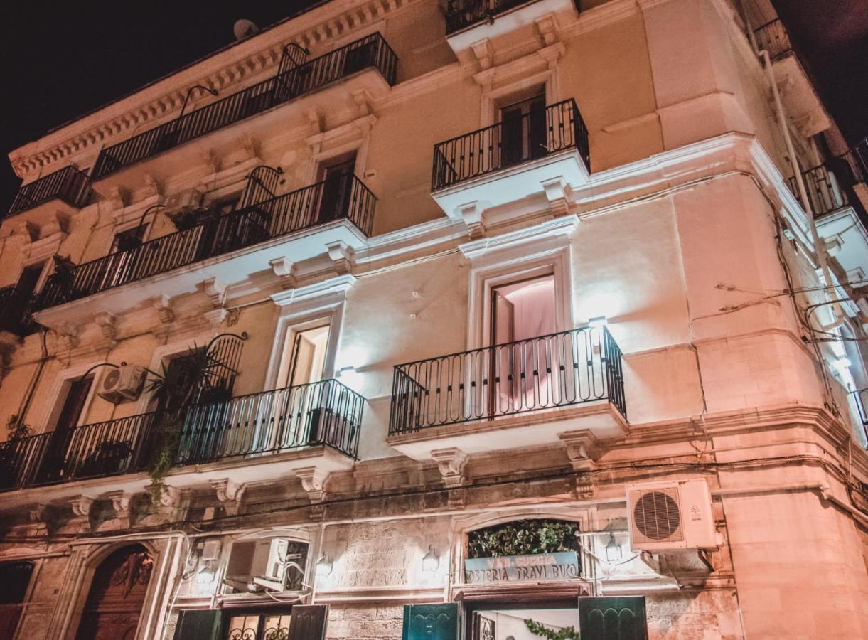 Palazzo Le Travi Gasthof Bari